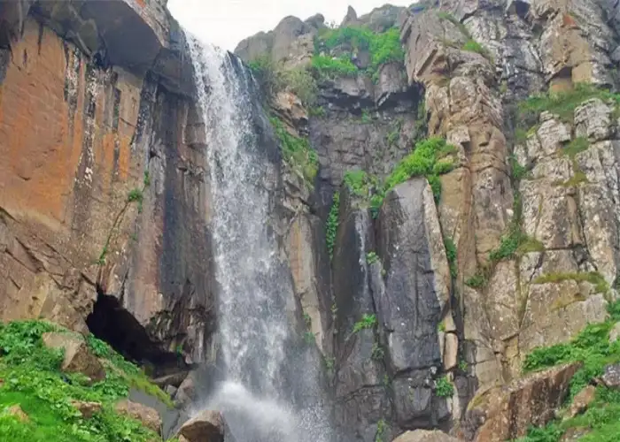 آبشار ورزان سوباتان