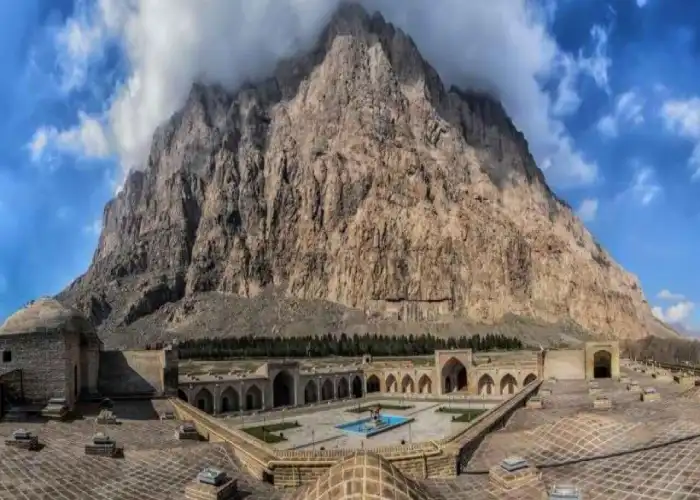 مجموعه تاریخی بیستون کرمانشاه