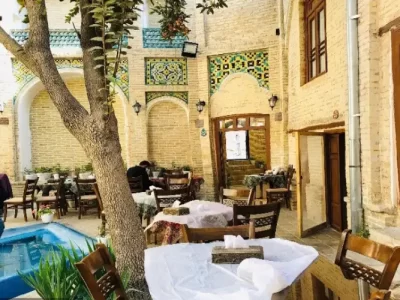 رستوران بامگاه عمارت