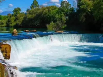 جاهای دیدنی آنتالیا- آبشار و رودخانه‌ ماناوگات 