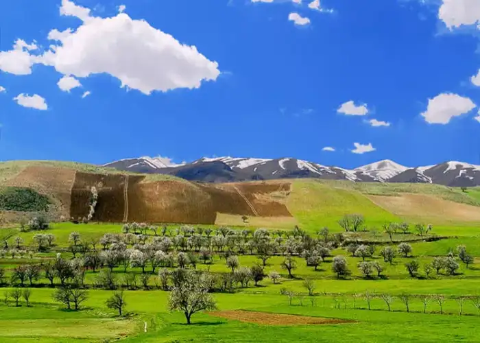 بهترین زمان برای سفر به استان کردستان