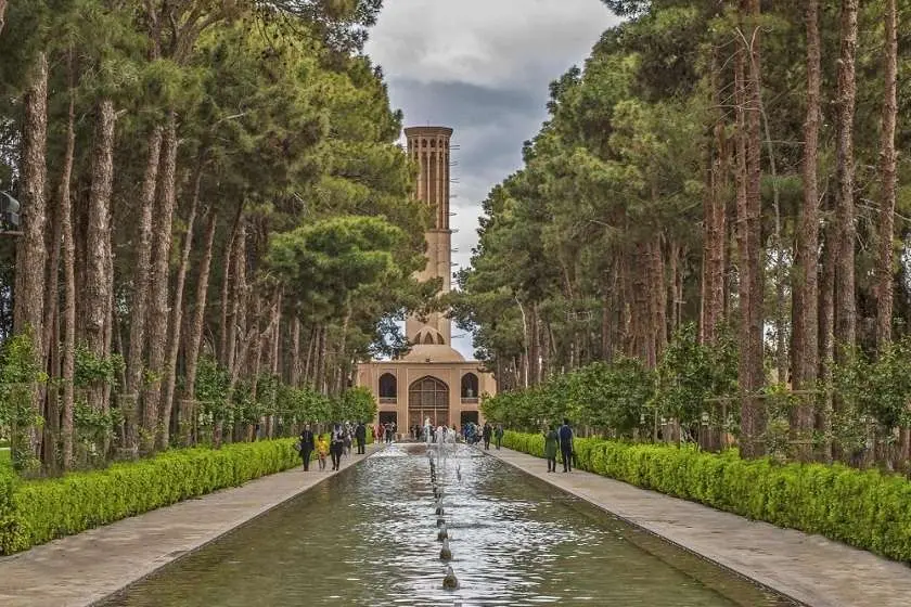 عید خودرا چگونه در یزد بگذرانیم؟ عید خودرا چگونه در یزد بگذرانیم؟