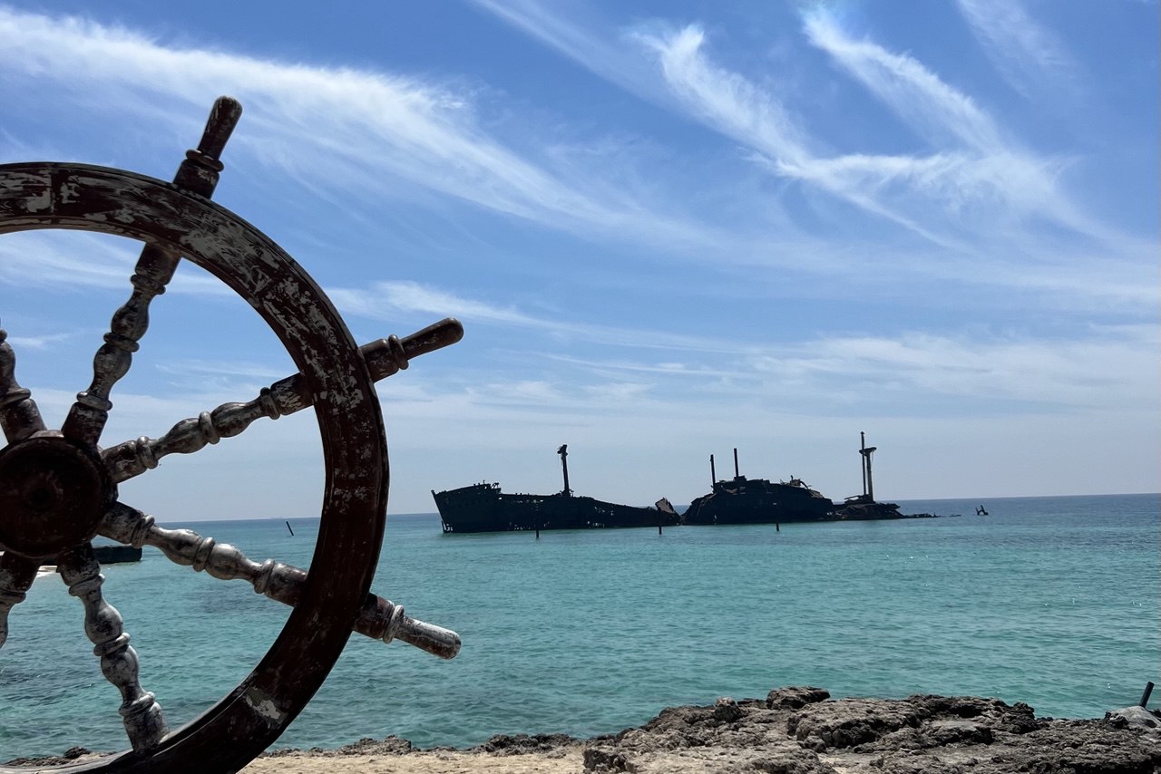 راهنمای کامل سفر زمینی به کیش - مسیرها و سامانه خرید بلیط شناور و لندیگراف جزیره کیش