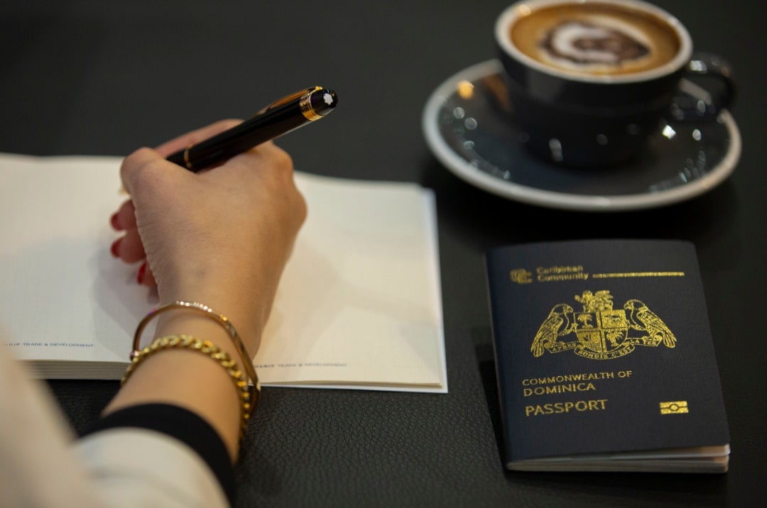 مزایای پاسپورت دومینیکا چیست؟ دروازهای به سوی آزادی و فرصتهای جهانی پاسپورت دومینیکا