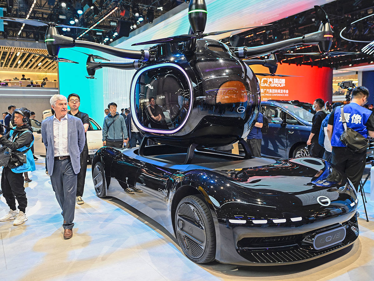 سیلاب خودرویی در شانگهای 2025_681f435631f81.jpeg