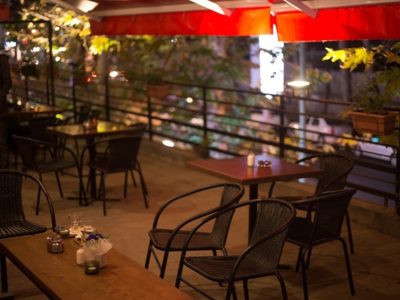 بهترین کافه های با فضای باز در رشت