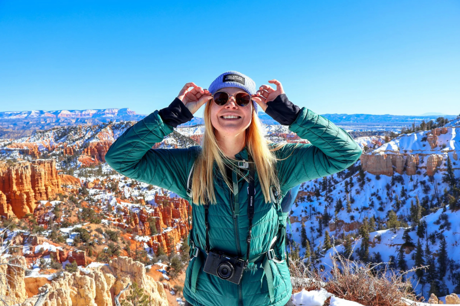 راهنمای خرید کوله پشتی و لباس کوهنوردی زنانه 1c436bf7-9300-4b11-9868-c572ff8de510