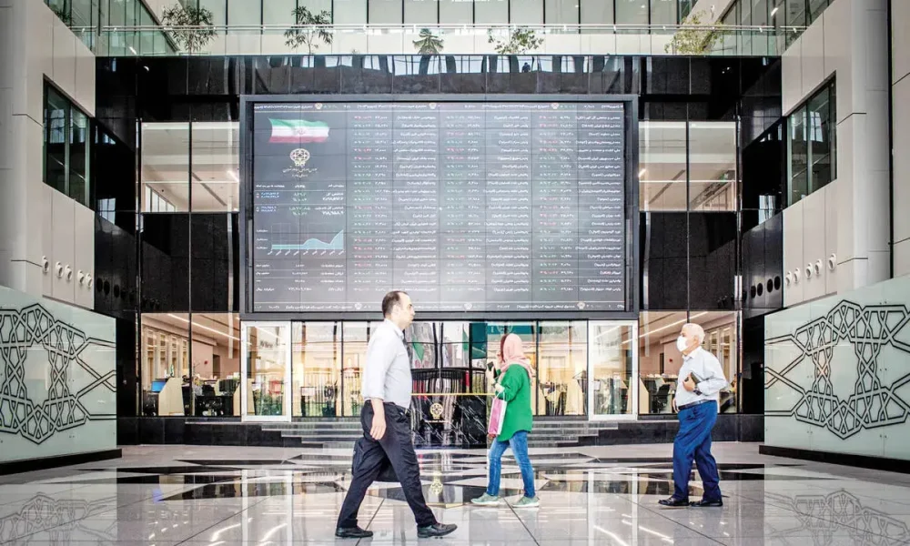 بازر بورس بی اعتنا به ماشه صعودی شد (۶ مهر)