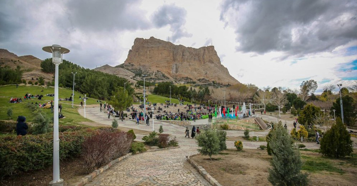 کوه صفه در پاییز