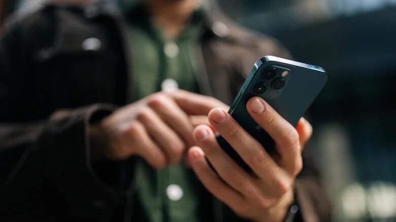 کدام سیستم‌عامل گوشی امنیت بیشتری دارد؛ اندورید یا iOS؟