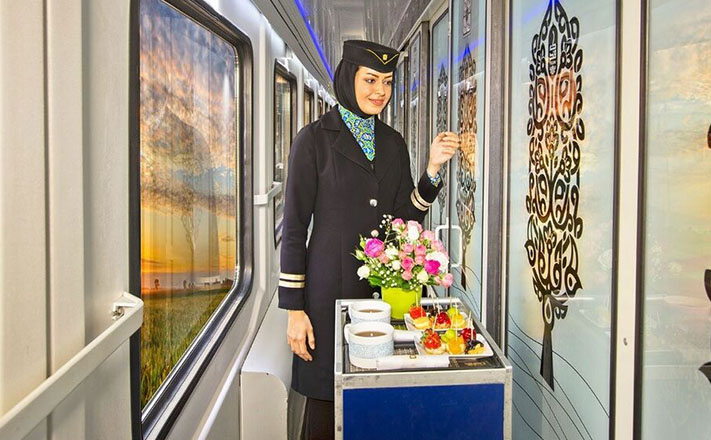 معرفی و بررسی خدمات قطارهای فدک برای مسافران ایرانی کلاس ویژه برای سفری با لوکسترین امکانات فدک