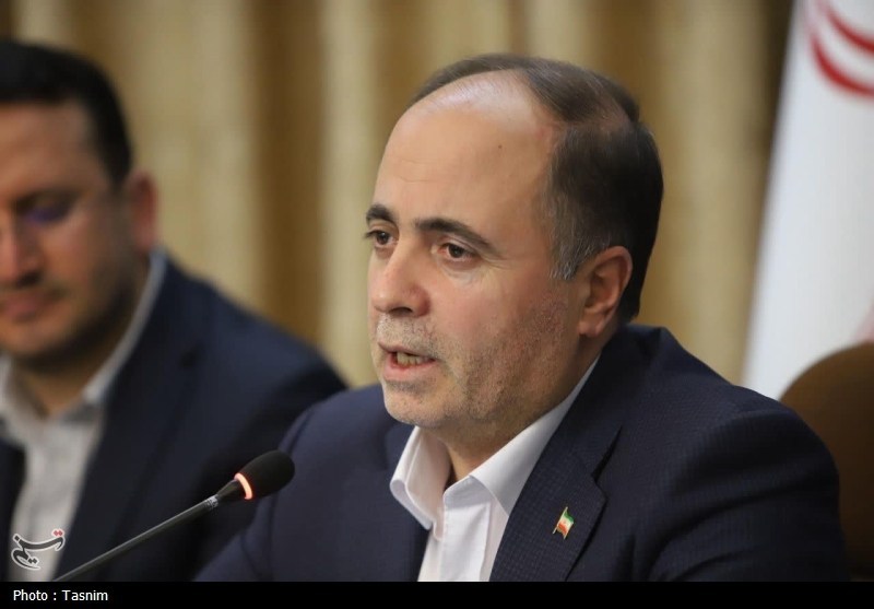 احتمال 60 درصدی حمله ملخ صحرایی به کشور/ قزلجه: آمادگی کامل داریم