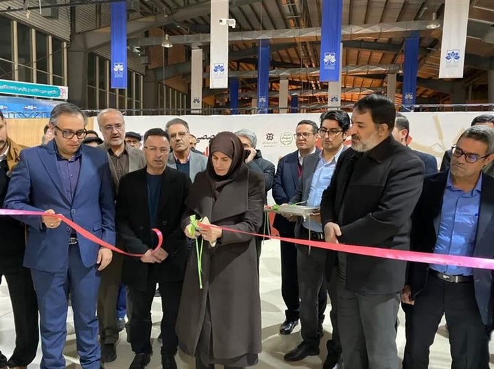 نمایشگاه صنایع غذایی، آرد و نان در زنجان گشایش یافت