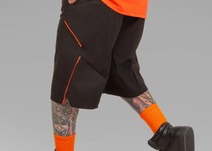 راهنمای خرید شلوارک مردانه جیب دار برای استایل تک‌ویر (Techwear)