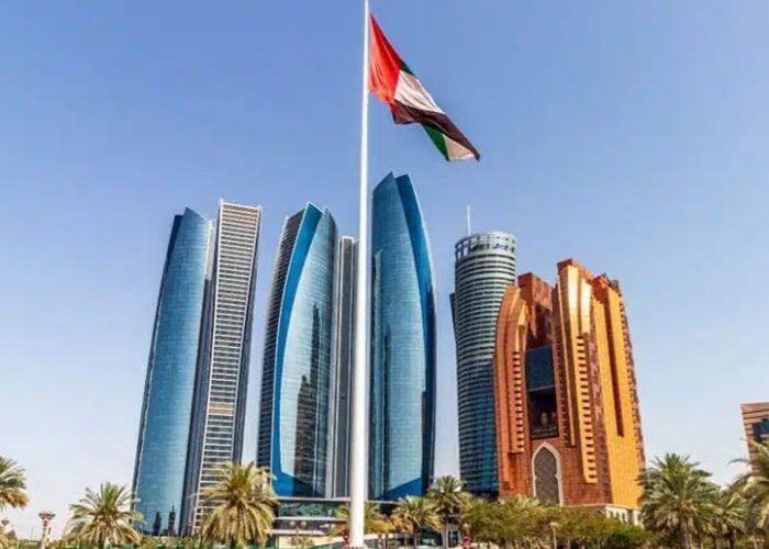 مهندسیِ سرعت؛ چطور یونیتکس رویال بن‌بست‌های مهاجرتی را می‌شکند؟