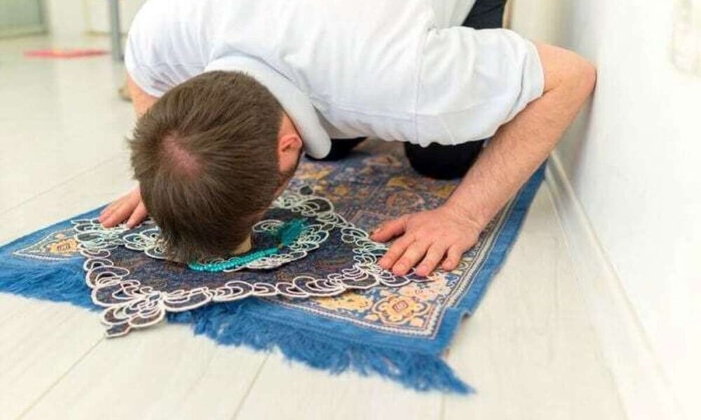 اعمال شب و روز نیمه ماه شعبان در مفاتیح به همراه متن دعا و نماز اصلی