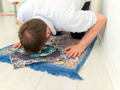 اعمال شب و روز نیمه ماه شعبان در مفاتیح به همراه متن دعا و نماز اصلی