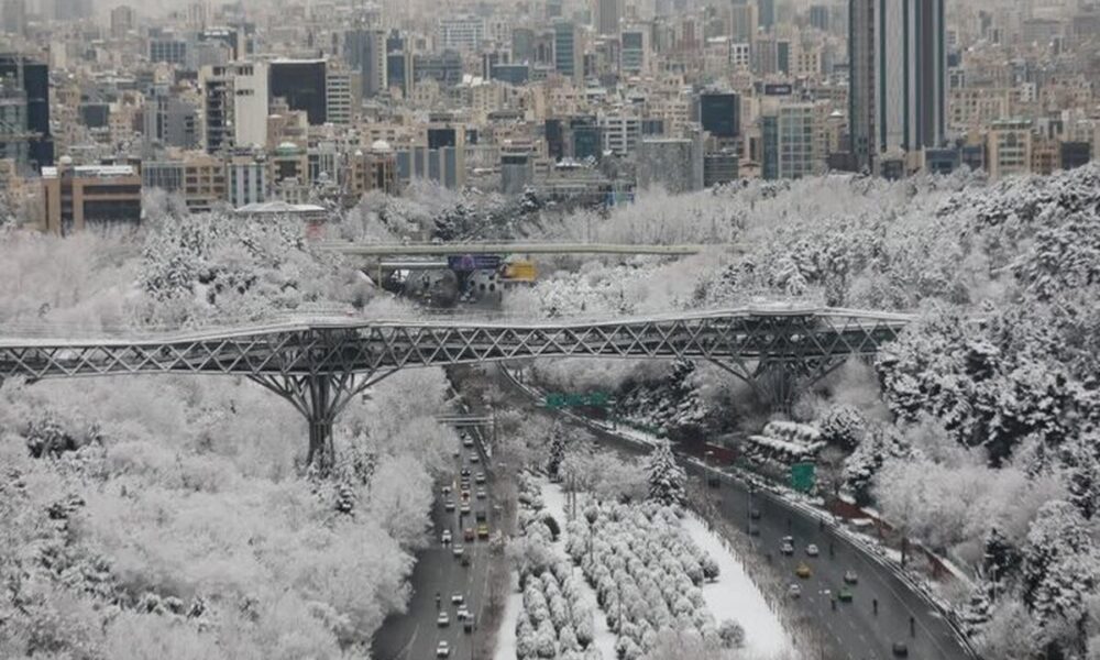 بارش برف و باران مهمان پایتخت/ اطلاعیه مهم سازمان هواشناسی