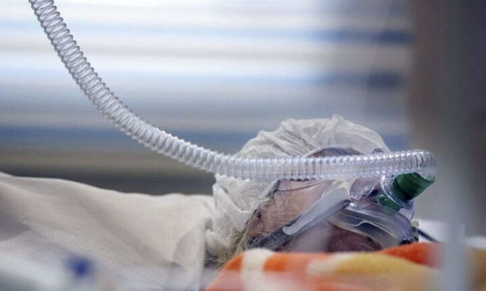 بازیگر مشهور کشور در آی‌سی‌یو بستری شد / مردم دعا کنند