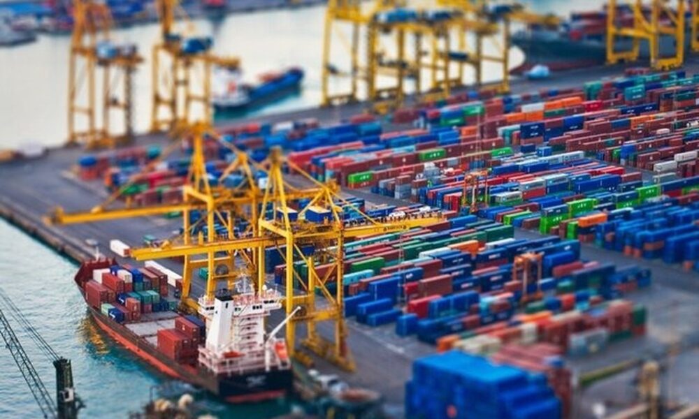 تجارت خارجی ایران در معرض تهدید / درهم ابزار فشار شد