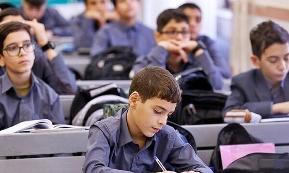 خبر مهم برای دانش‌آموزان / ساعت آغاز به کار مدارس در ماه رمضان تغییر می‌کند؟