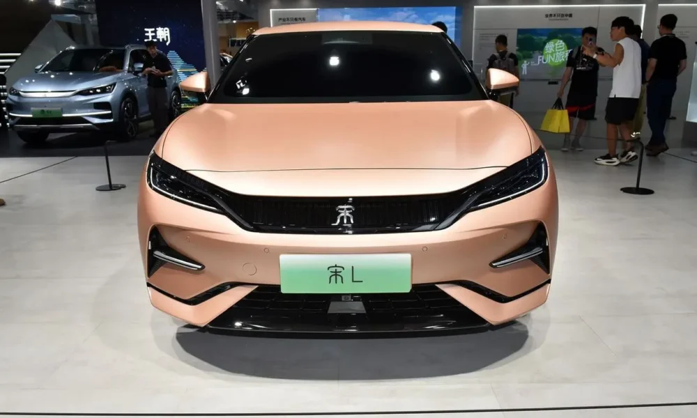 سقوط آزاد بی‌وای‌دی در ژانویه