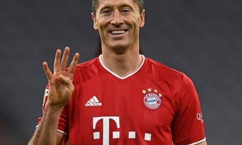 لواندوفسکی خود را هم‌تراز مسی و رونالدو کرد