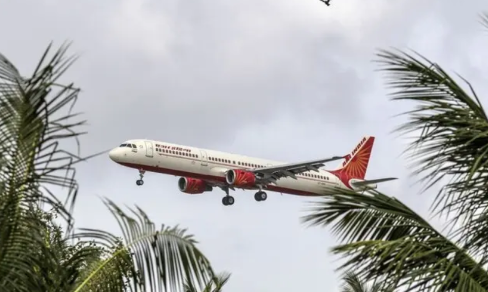 پرواز کلکته ناگهان متوقف شد/ماجرا چه بود؟