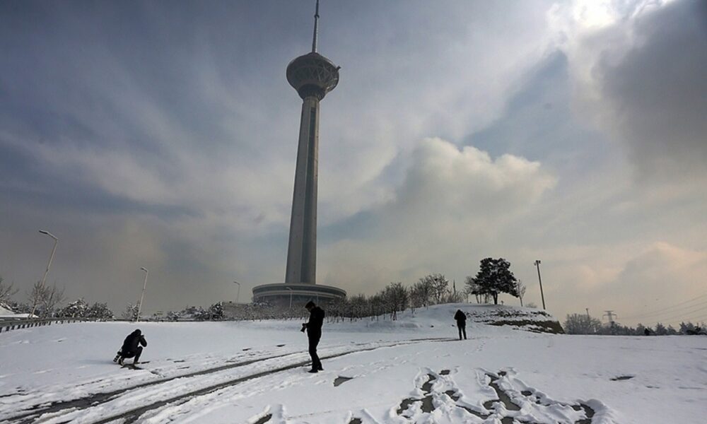 آخرین وضعیت هوای تهران چهارشنبه ۲۰ اسفند ۱۴۰۴ / تهران تا شنبه بارانی است