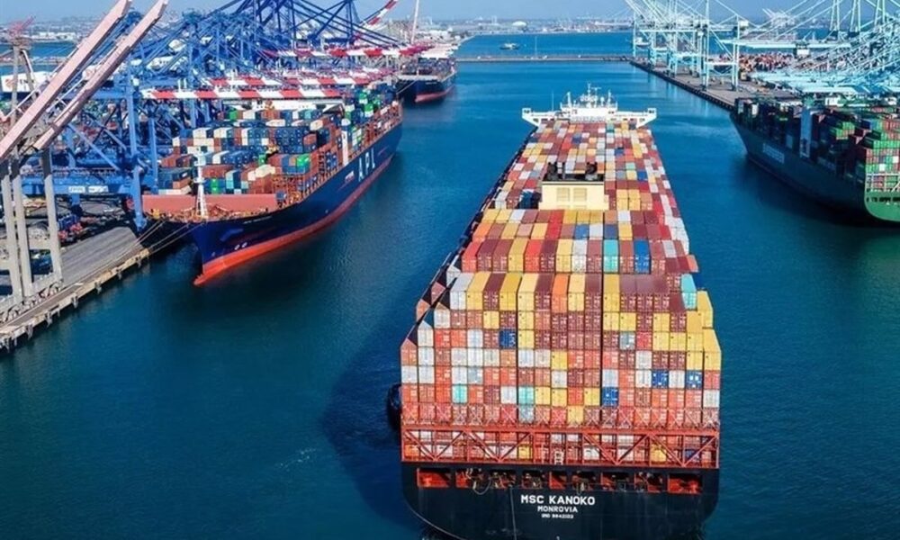 اطلاعیه مهم در مورد مخفی شدن شناورهای نظامی در بنادر ایران