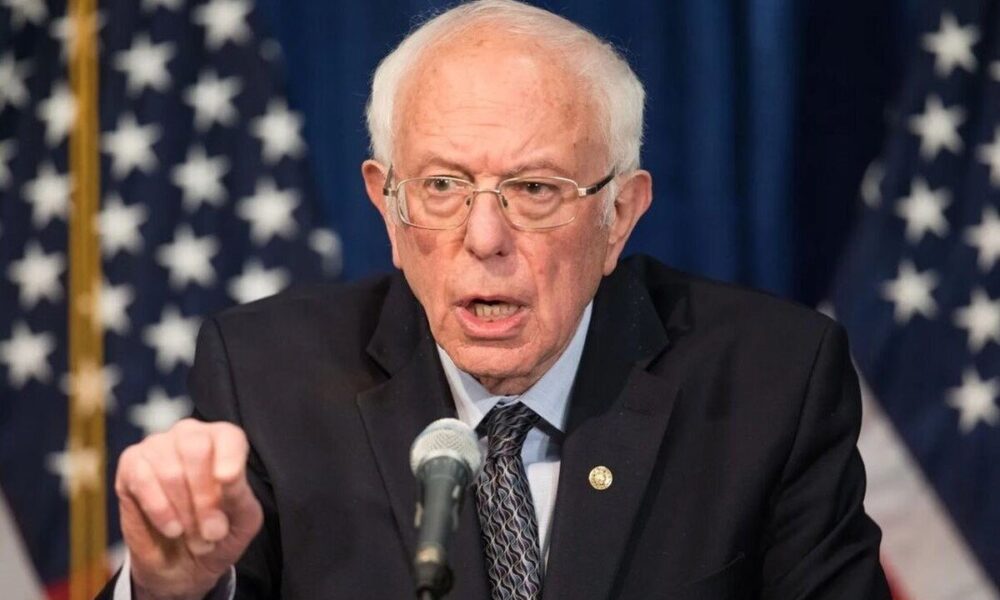 انتقاد شدید سناتور آمریکایی از ترامپ/ ارسال سلاح برای اسرائیل غیرقانونی است