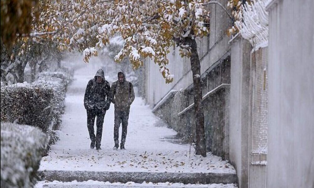 بارش ۱۲ سانتی‌متری برف بهاری در این استان مردم را غافلگیر کرد