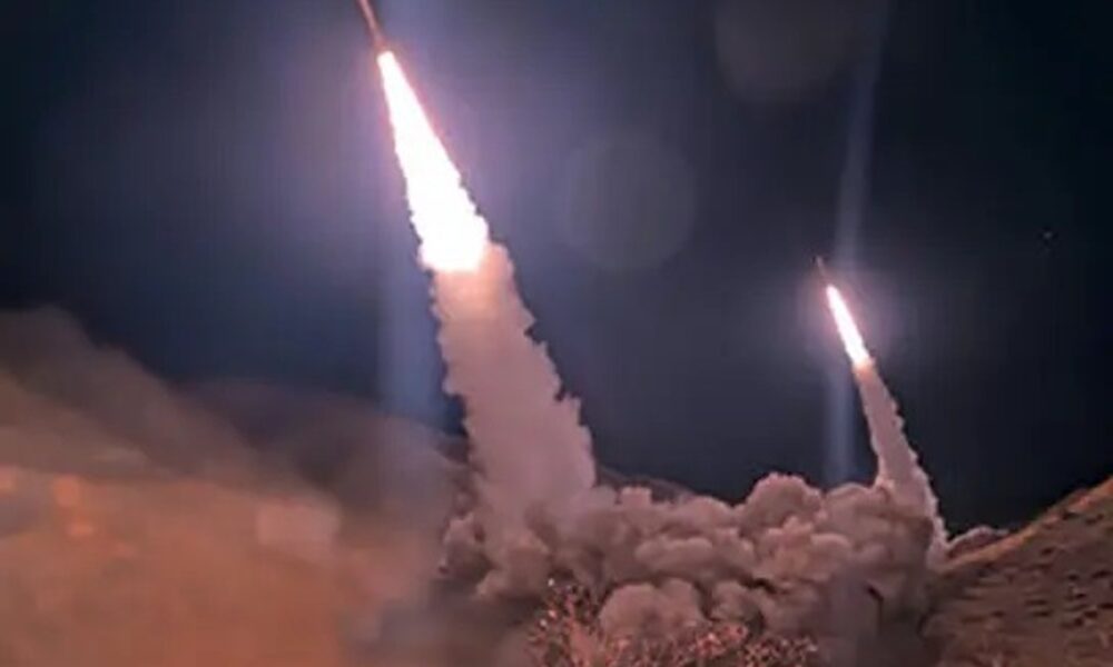 حمله موشکی و پهپادی به پایگاه‌های آمریکا و شهرک «مُدعین»