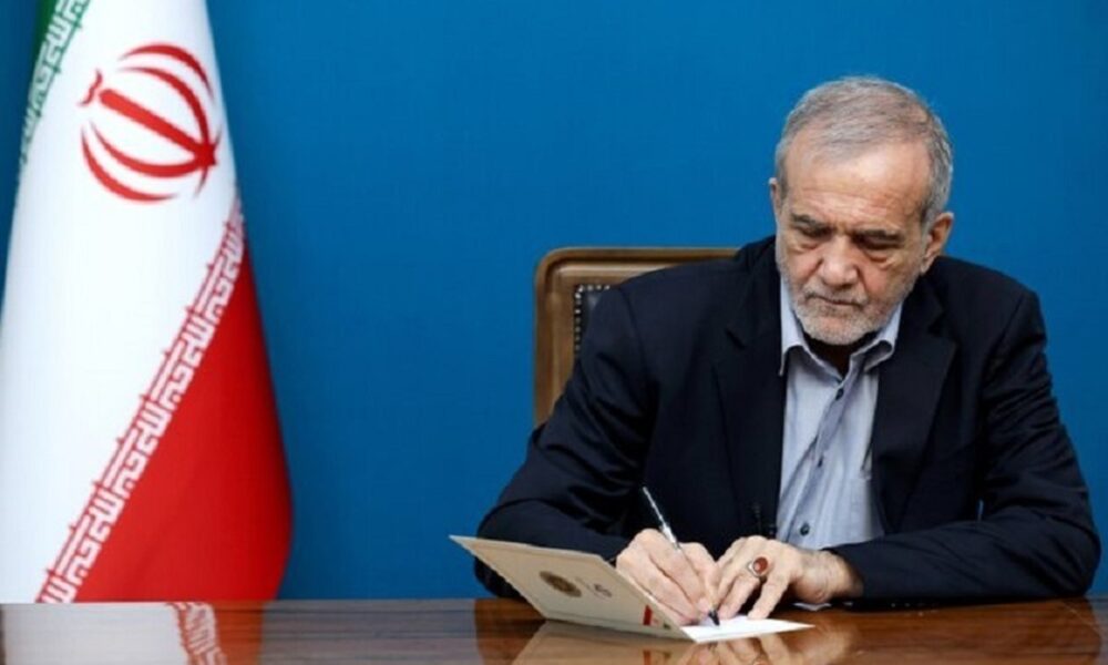 حکم جدید رئیس جمهور/ سرپرست وزارت دفاع منصوب شد