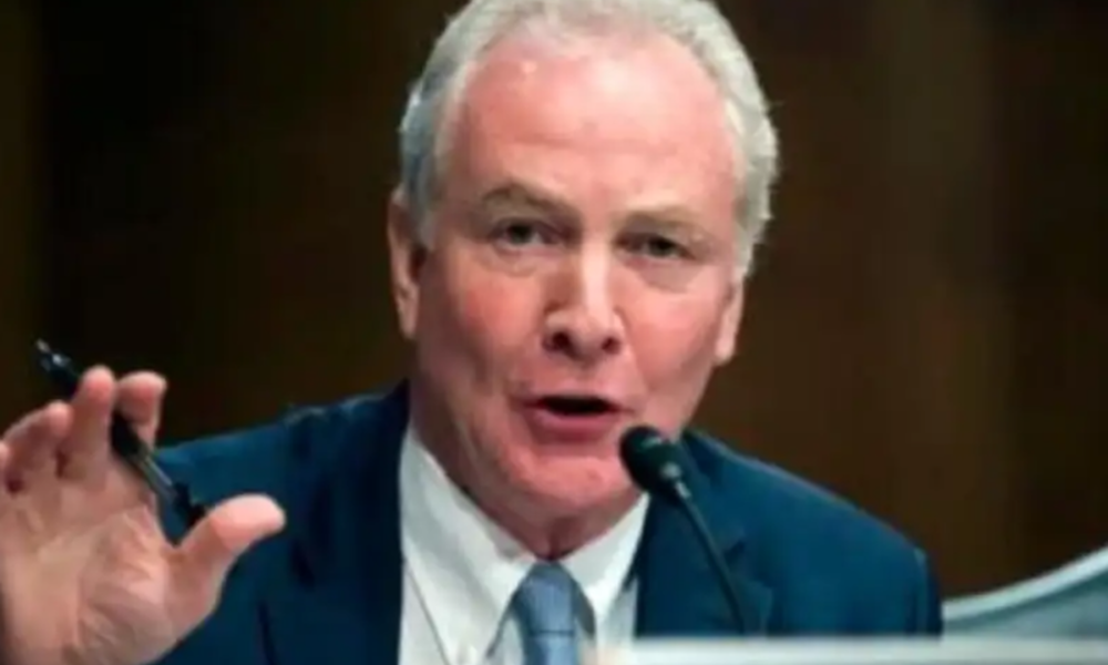 سناتور آمریکایی: وزیر جنگ آمریکا باید برکنار شود