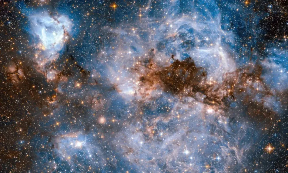 ناسا اولین زنی که به ماه می‌رود را معرفی کرد+ عکس