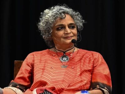 واکنش نویسنده مشهور هندی به جنگ علیه ایران