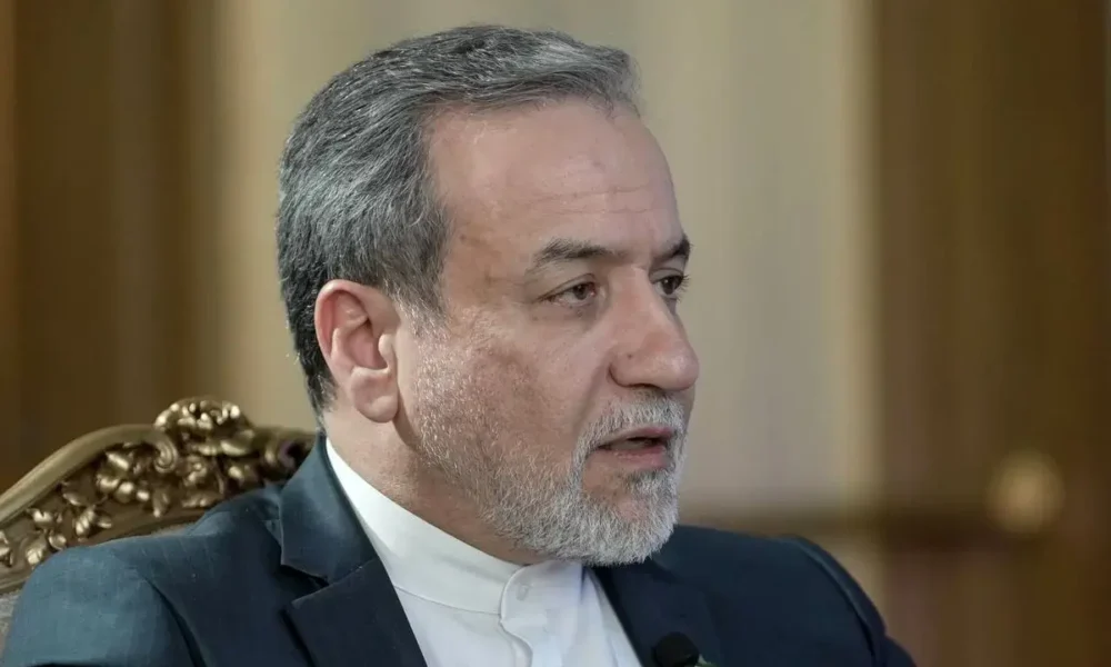 واکنش وزیر امور خارجه به بمباران دانشگاه‌ها توسط امریکا و اسرائیل