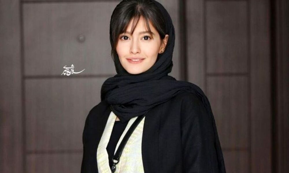 پردیس احمدیه در لباس نیرو‌های هلال احمر+ عکس