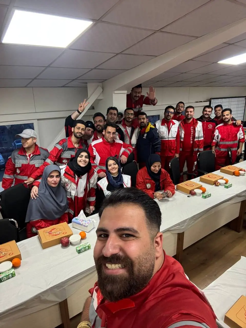 پردیس احمدیه در لباس نیروهای هلال احمر پردیس احمدیه در لباس نیروهای هلال احمر