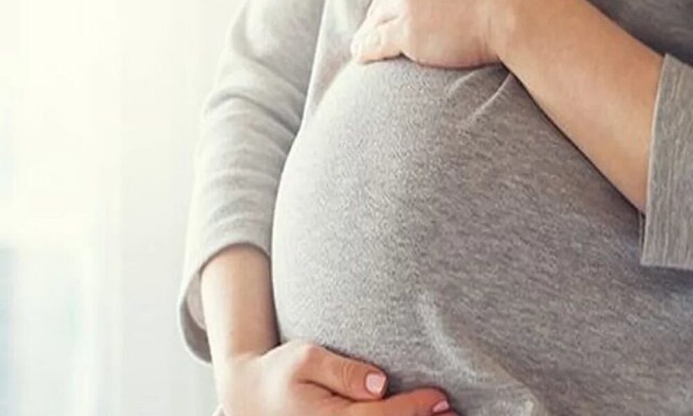 چگونه مادران باردار یا دارای نوزاد را در روزهای بحرانی همراهی کنیم