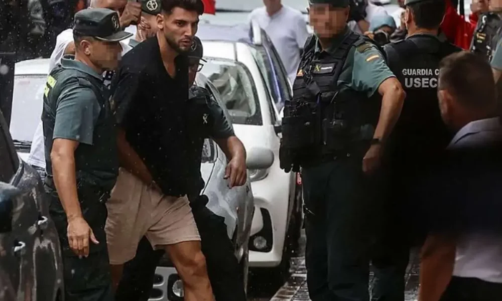 ۱۰ سال و نیم زندان برای ستاره فوتبال به اتهام تعرض جنسی