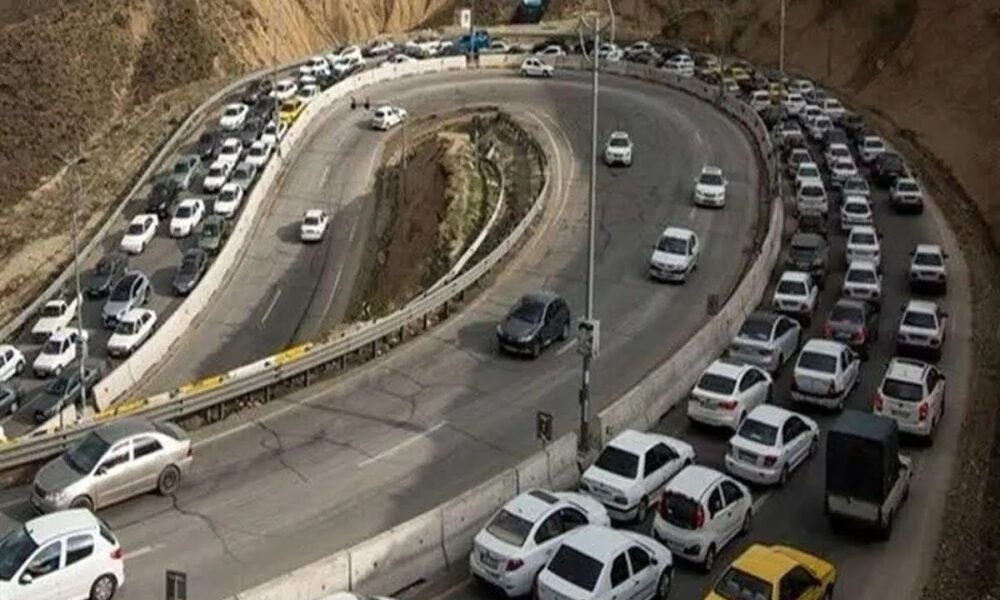 آخرین وضعیت ترافیکی و جوی محورهای مواصلاتی / در این محورها ترافیک سنگین گزارش شده است