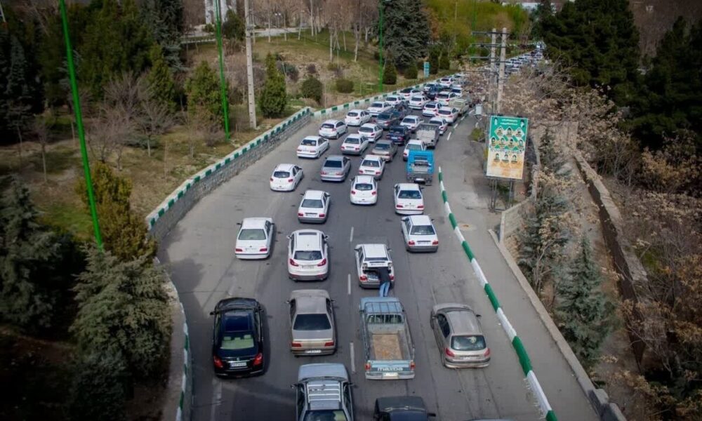 آخرین وضعیت جاده‌های شمال/ کدام مسیر‌ها ترافیک سنگین دارند؟