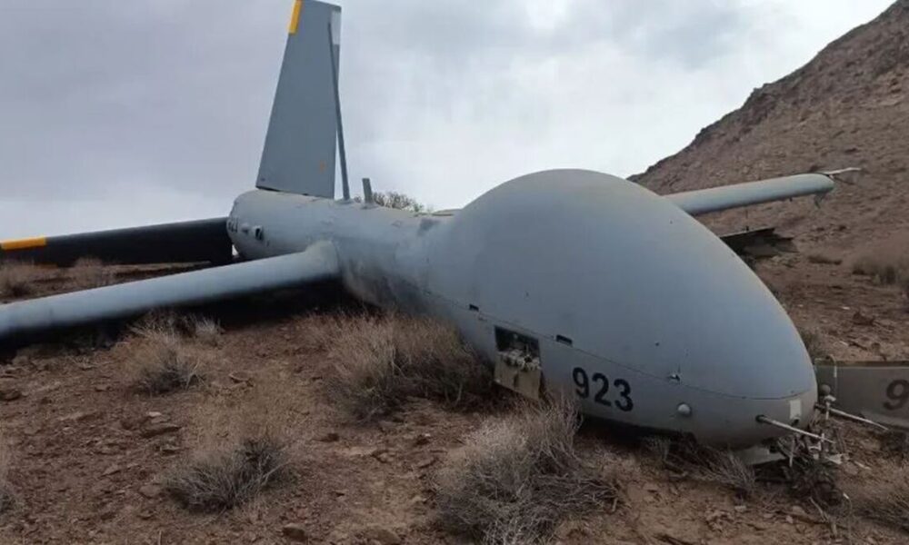 انهدام پهپاد هرمس ۹۰۰ در آسمان اندیمشک توسط سپاه