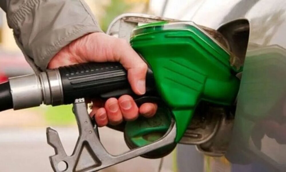 اینفوگرافیک/ ۱۰ راه ساده برای کاهش مصرف سوخت خودرو