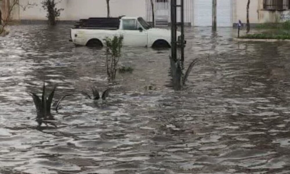 بارش شدید باران در مینودشت و آبگرفتگی معابر گلستان+ عکس