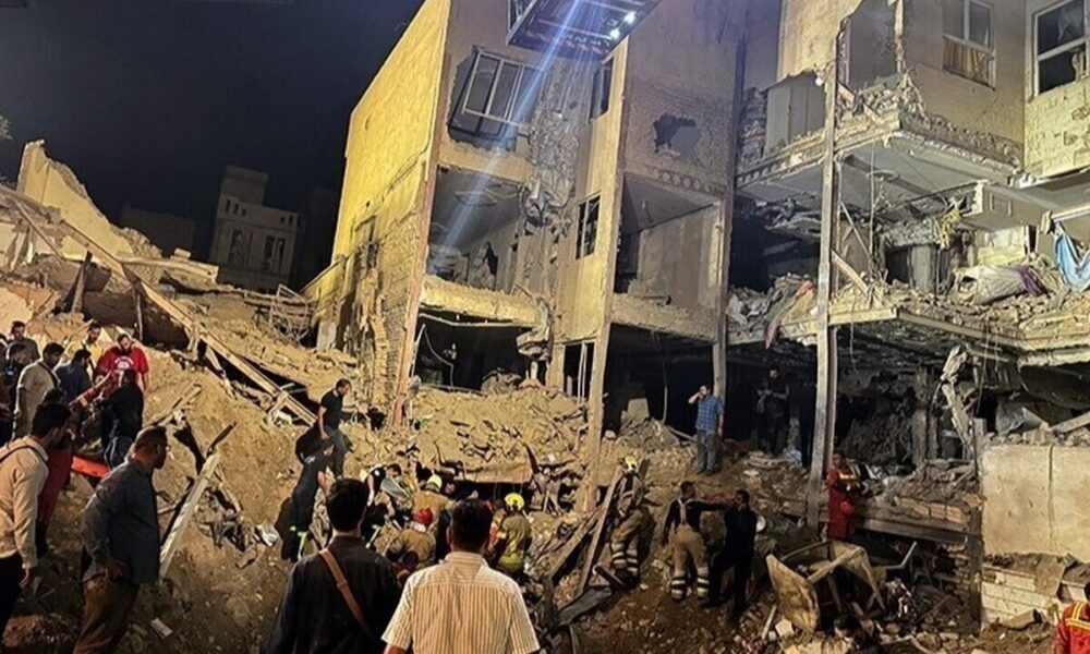 بازسازی اماکن آسیب‌دیده در جنگ برای این افراد رایگان است