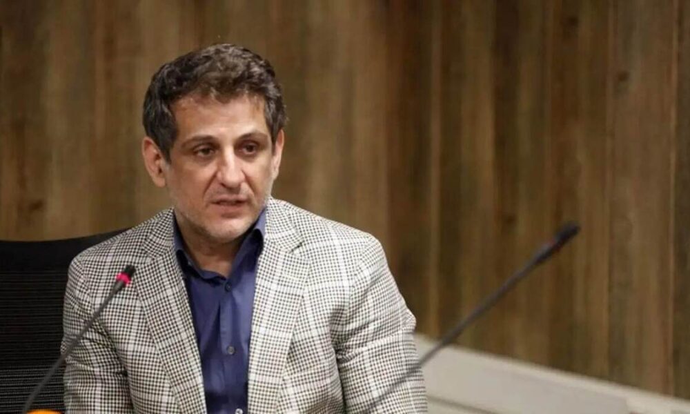 تامین آب معدنی و کالاهای اساسی بدون اختلال ادامه دارد