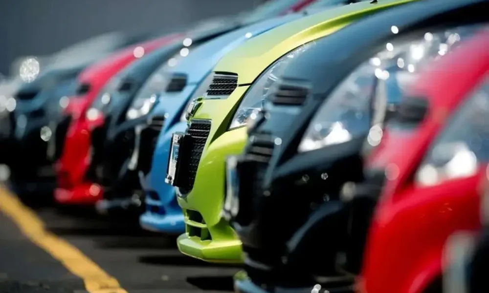 ترخیص بیش از ۷۰۰۰ خودروی وارداتی طی جنگ/ اطلاعیه مهم استانداری هرمزگان